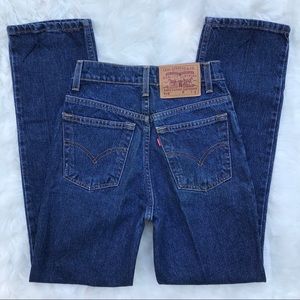 Vintage 512 Levi’s Mom Jeans